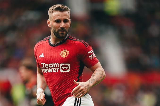 luke shaw - beritamanchester.com